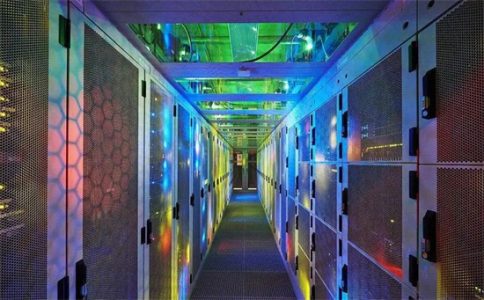 SD-WAN服務器與傳統網絡架構的對比與優勢分析